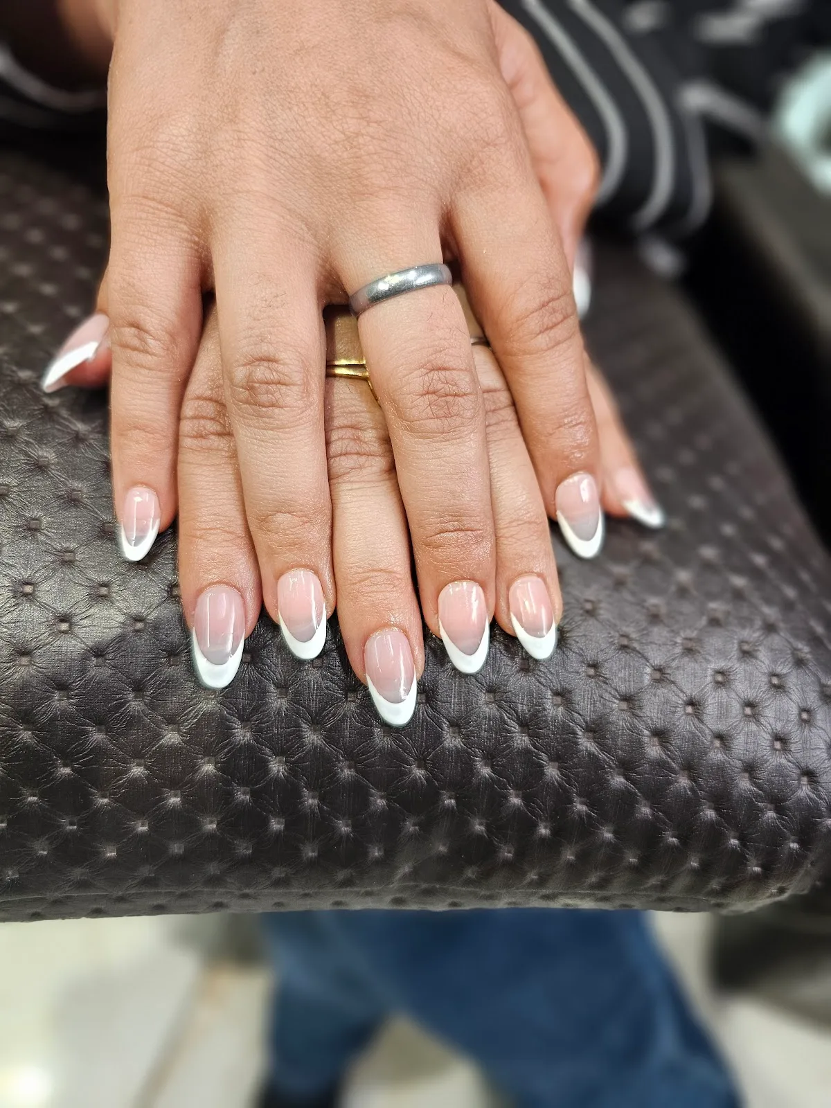 A Luxury Salon & Bridal Studio || Best Salon In surat/ Best hair colour in surat/ Best hair Treatment salon