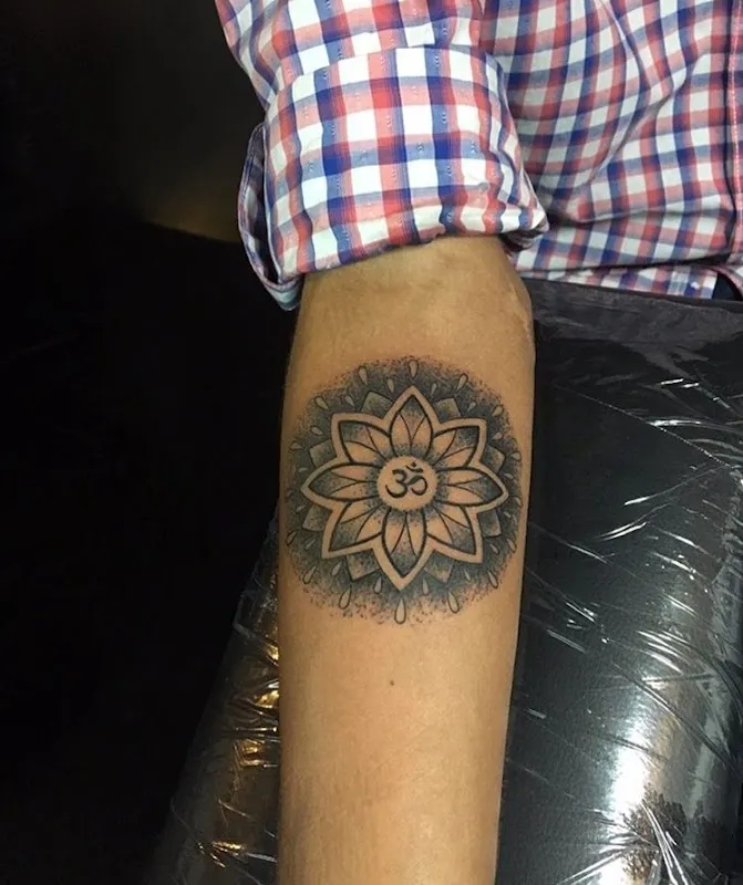 Naughty Needles Tattoo Studio
