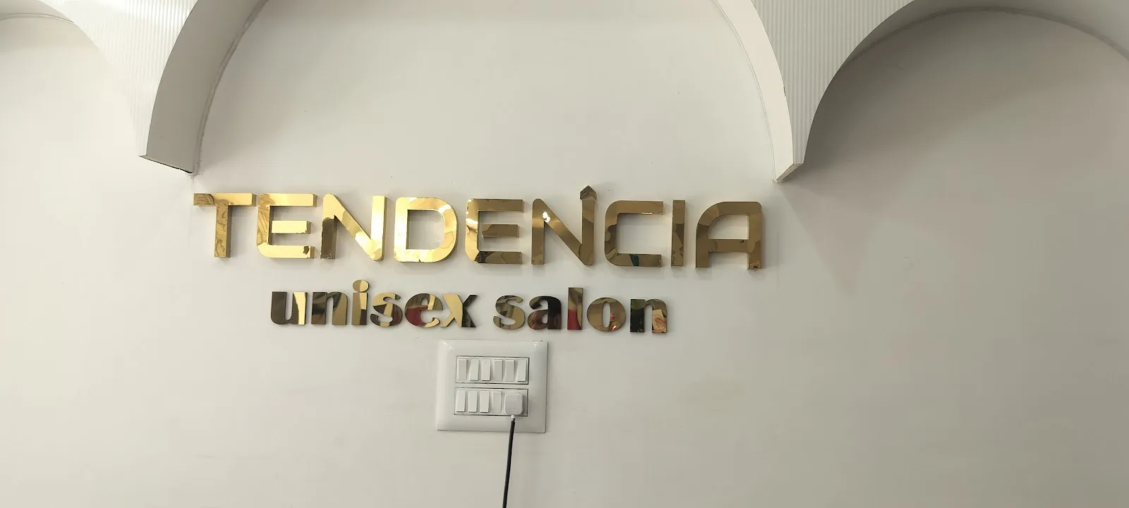 Tendencia Unisex Salon