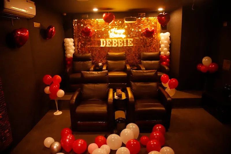letzFlix Micro Theatres