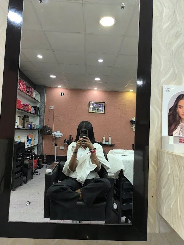 Peaches & Cream Unisex Salon - Burdwan