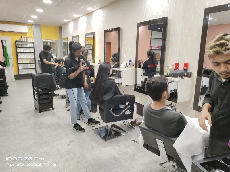Peaches & Cream Unisex Salon - Burdwan