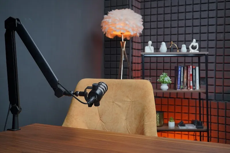 Growup Studios ~ Best Podcast Studio In Noida
