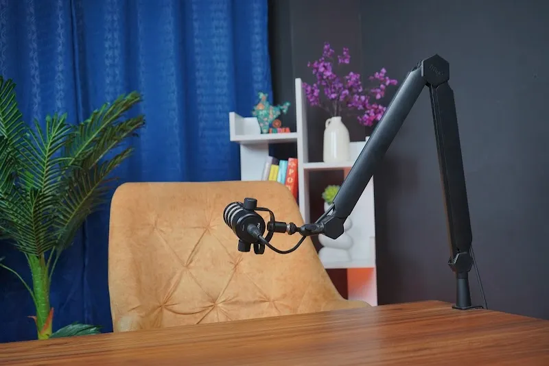 Growup Studios ~ Best Podcast Studio In Noida