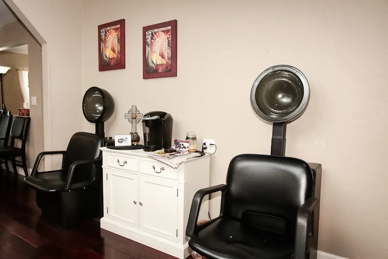 la-ti-da Salon & Spa