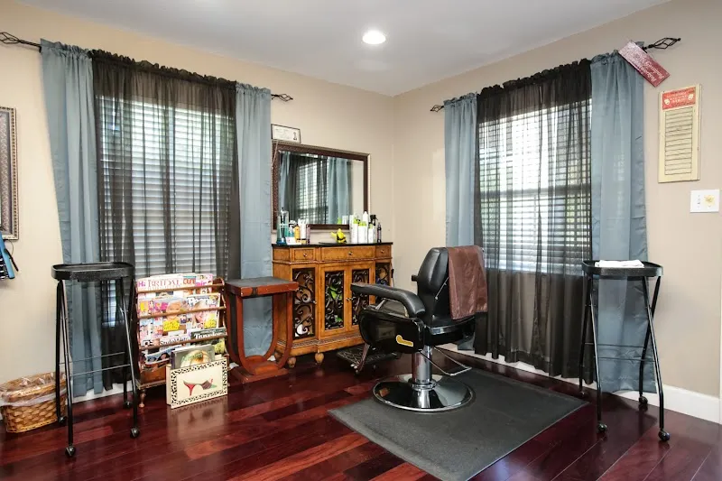 la-ti-da Salon & Spa