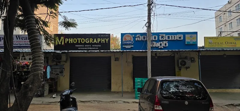 M photography