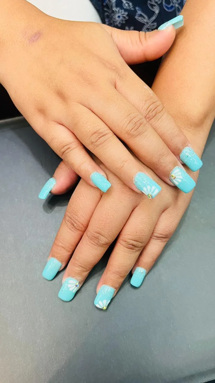Vave Unisex Salon