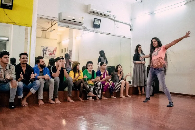 RINHEE'S DANCE COMPANY & TALENT HUB