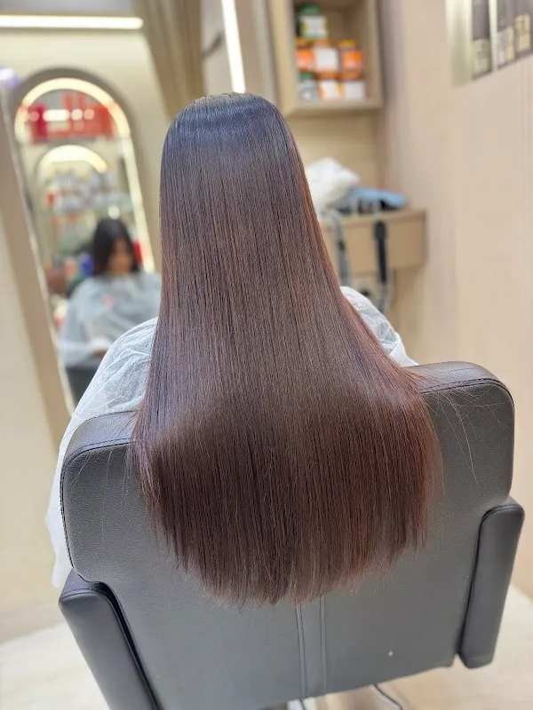Bright unisex salon