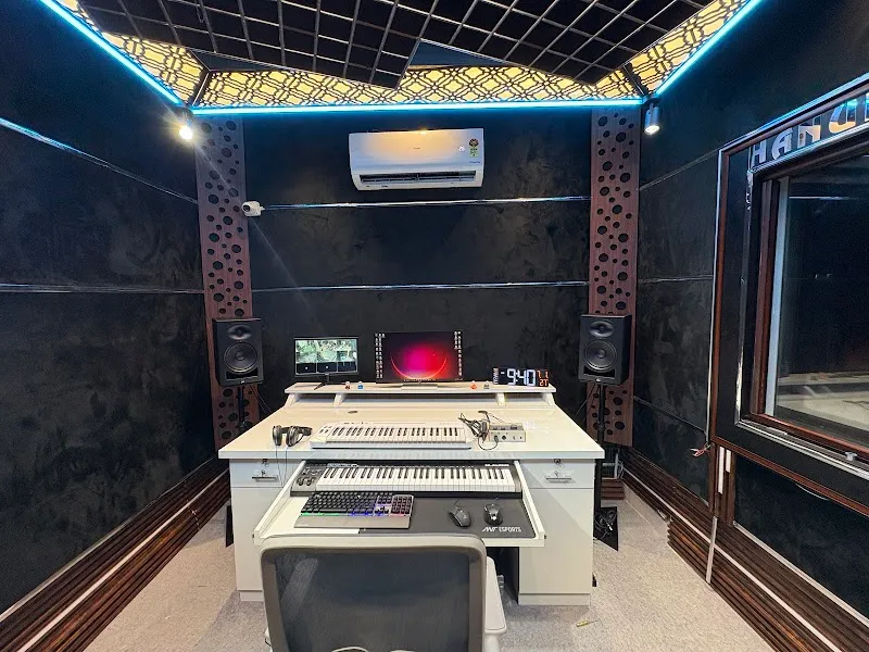 Hanumant Studio Varanasi
