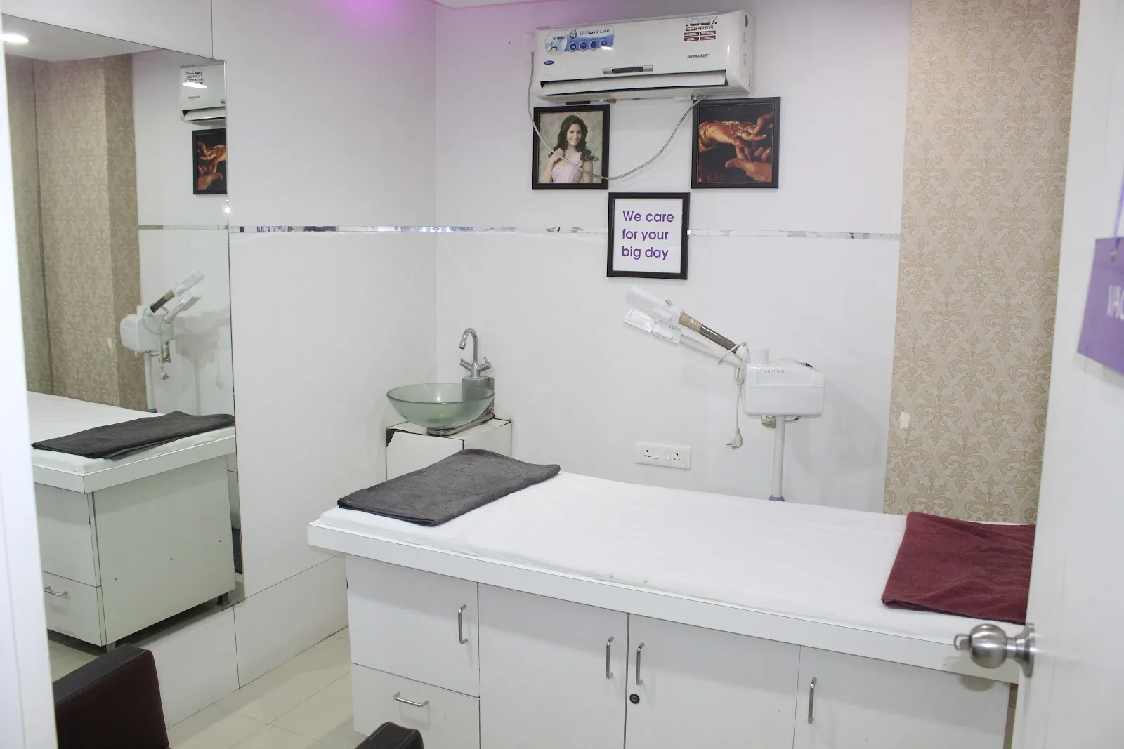 Naturals Family salon & spa
