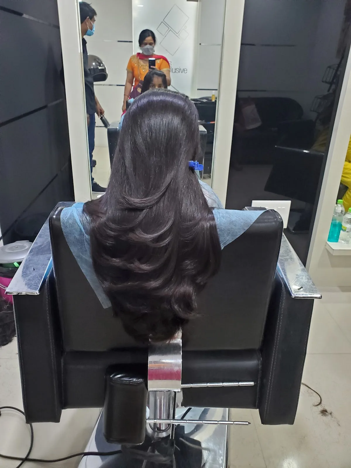 Naturals Family salon & spa