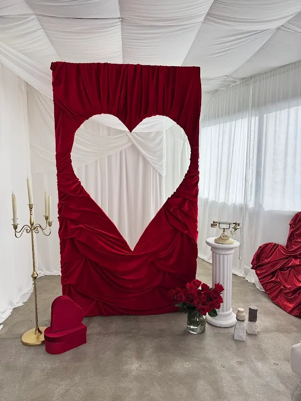 The Visuals Photo Studio