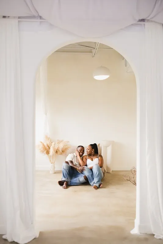 The Visuals Photo Studio
