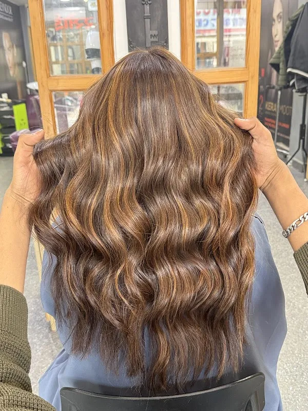 Modern Era Salon
