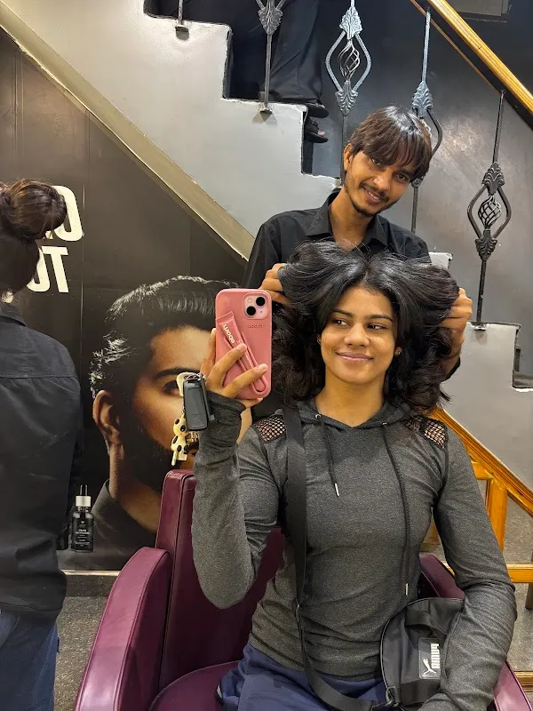 Modern Era Salon