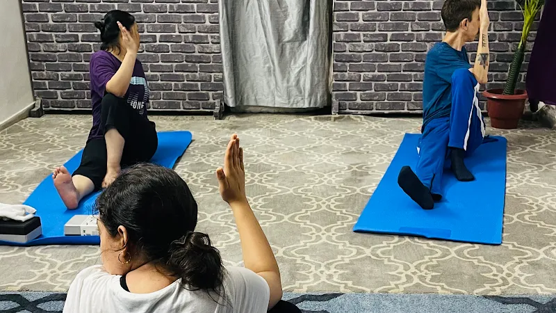 Yujir yoga