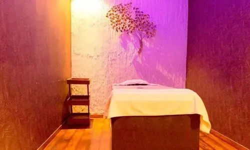 Aura Day Spa - Saket - Delhi