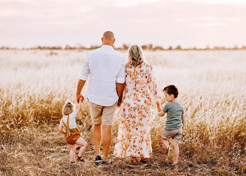 Kristielle Amy Studios | Newborn, Maternity & Family Photographer - Bundaberg