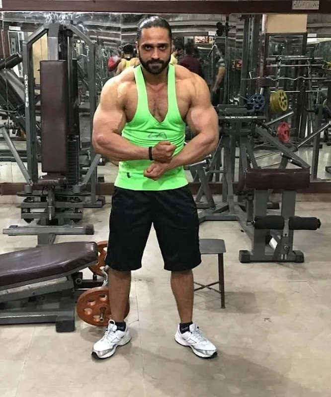 Icon fitness club