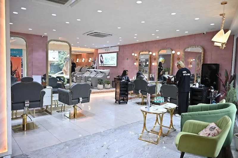 CUT&STYLE Salon - Koramangala, Bengaluru
