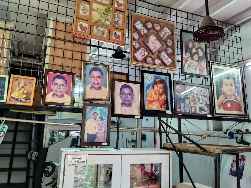 NEW PUSHPANJALI STUDIO AND COLOUR LAB