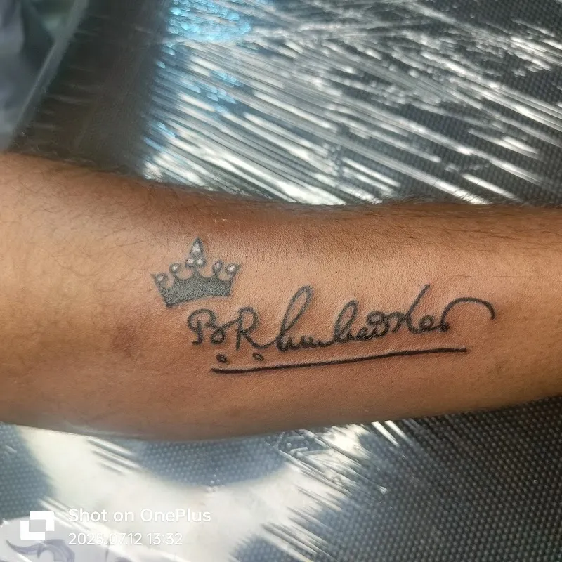 Dj Tattoo and salon