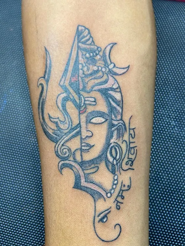 Dj Tattoo and salon