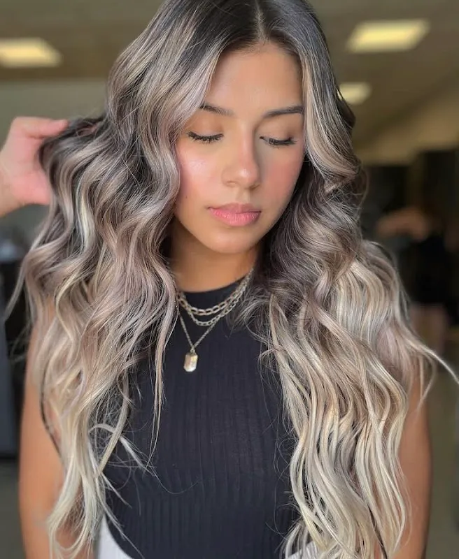 Salon Divine
