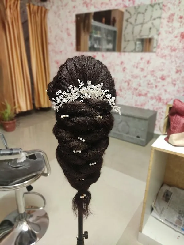 Manjushree Beauty parlour