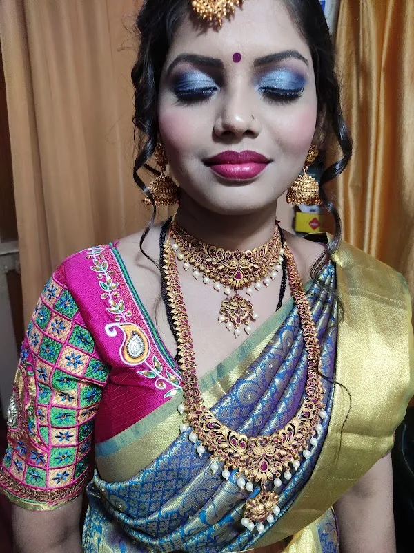 Manjushree Beauty parlour