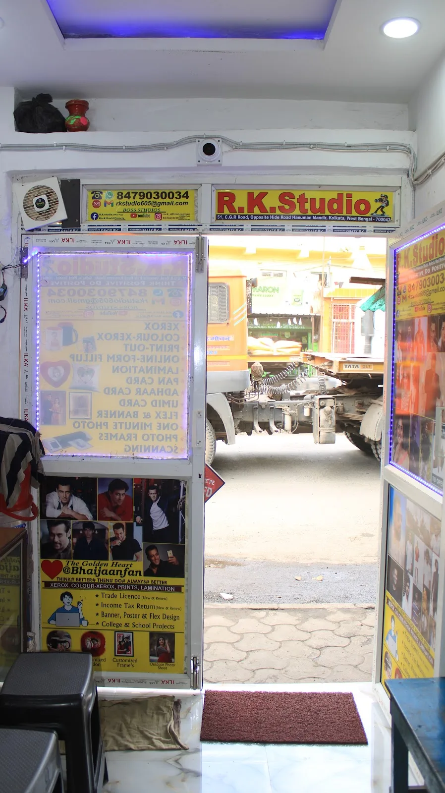 R.K.STUDIO.