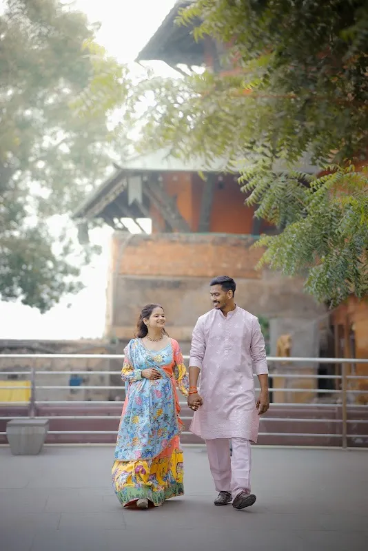 Om Photographyz Studio (Govt. Certified)