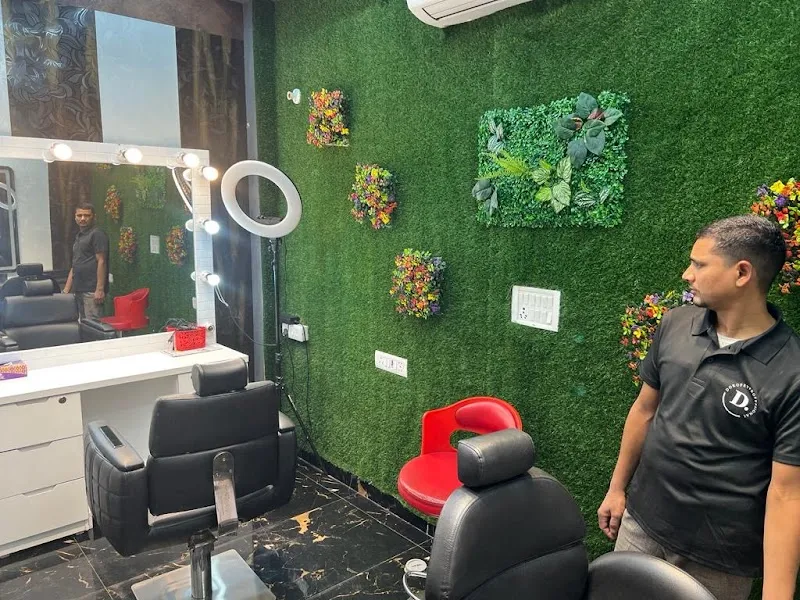 Maya's Luxury Unisex Salon
