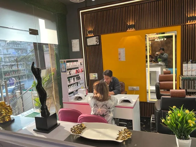 Maya's Luxury Unisex Salon