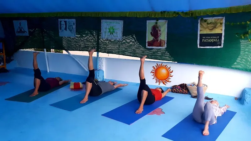 Yoga Nantes | À Corps Free | Yoga De L'énergie