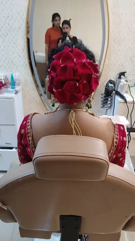 Bad Apple Unisex Salon