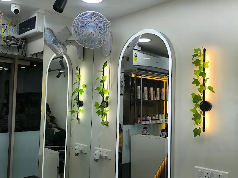 Looks hair studio unisex salon
