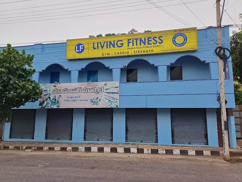 LIVING FITNESS