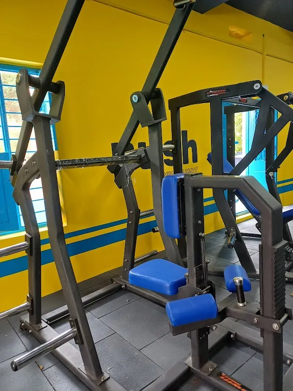 LIVING FITNESS