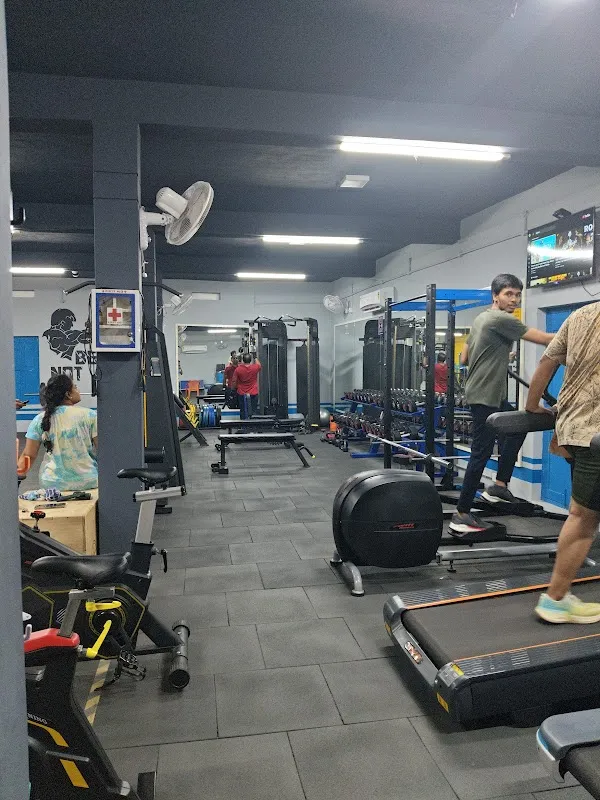 LIVING FITNESS