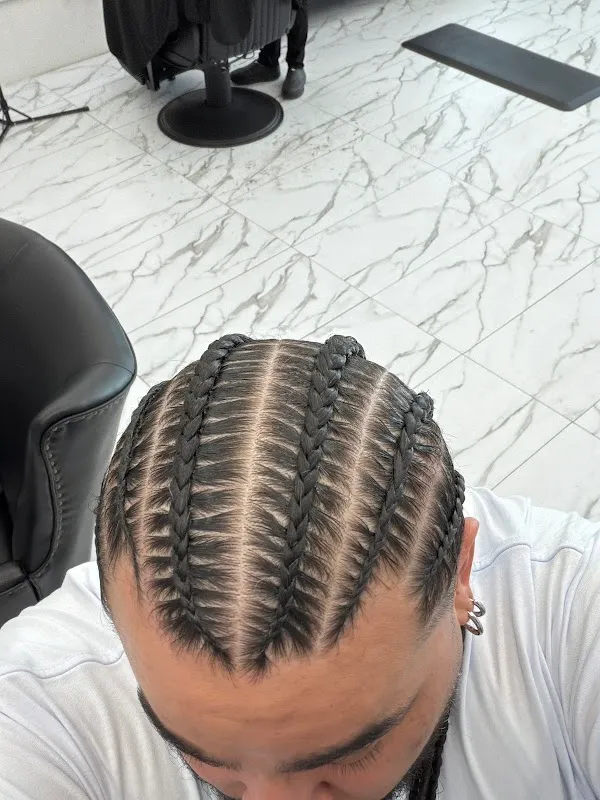Sanovs Hair Studio