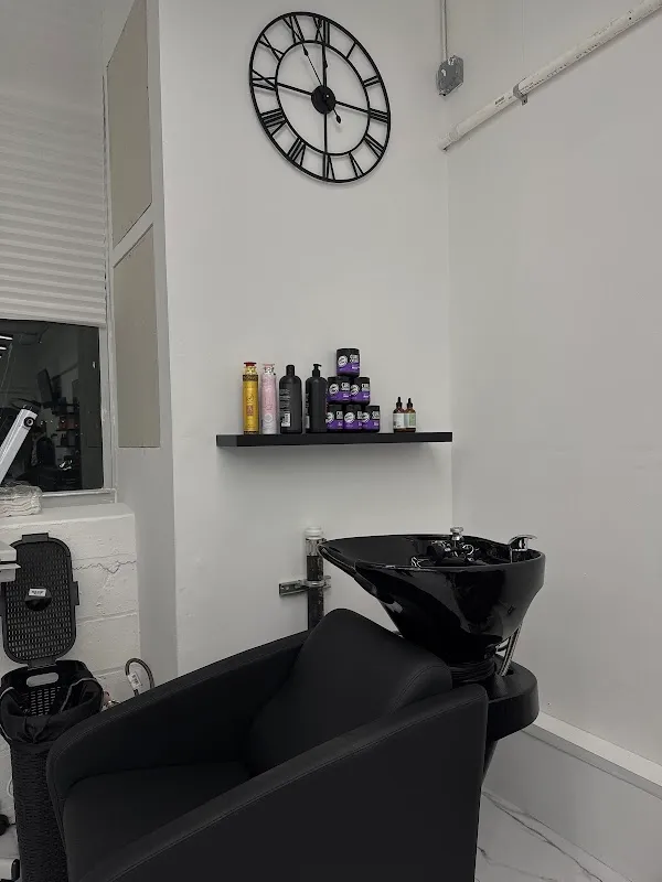 Sanovs Hair Studio