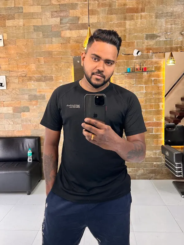 Inaara unisex Salon