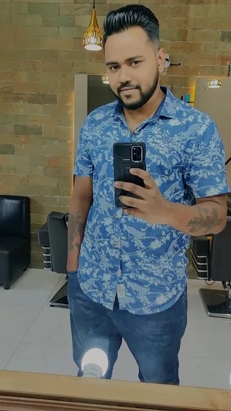 Inaara unisex Salon