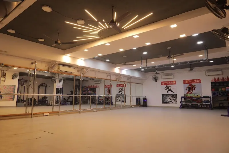 Fit N Fab Prime | Zumba classes near me l Dance classes for kids in pitampura l Aerobic fitness center near me