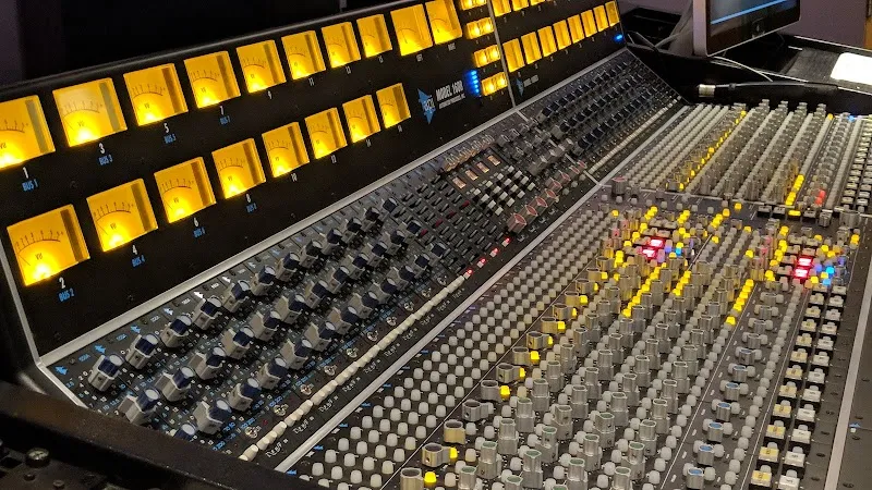 In The Mix Studio