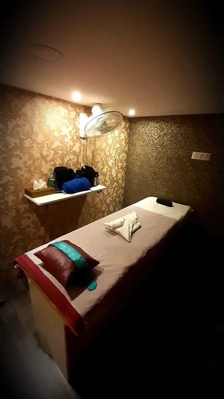 Stone shine salon and Spa