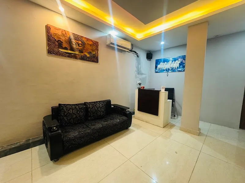 Crown Male To Male Spa Aya Nagar Delhi